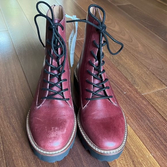 Madewell Citywalk Lugsole Lace-Up Boot - Picture 2 of 8